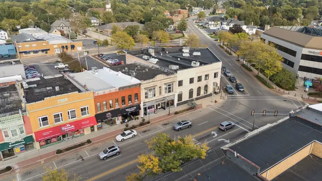 $475,000 | 522 South State Street, Belvidere, IL 61008