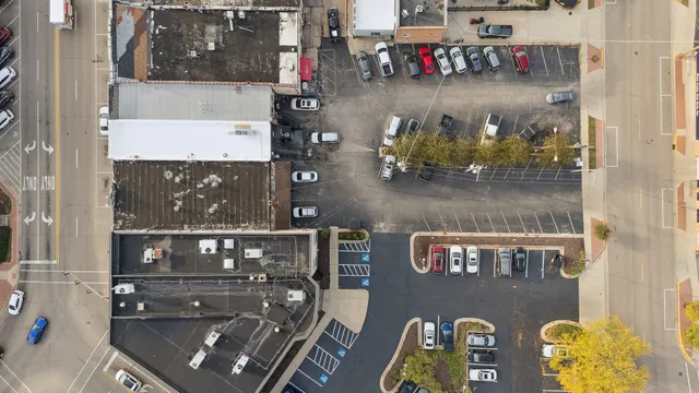 $475,000 | 522 South State Street, Belvidere, IL 61008