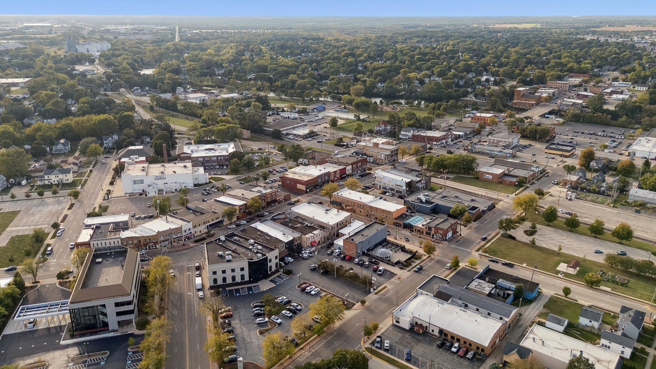 522 South State Street Belvidere, IL 61008 - Photo 59 of 67 an aerial view of a city