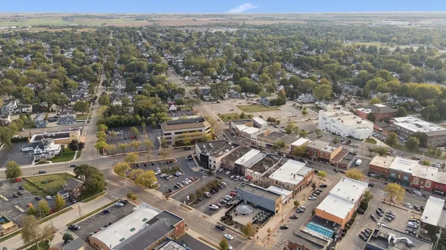 $475,000 | 522 South State Street, Belvidere, IL 61008