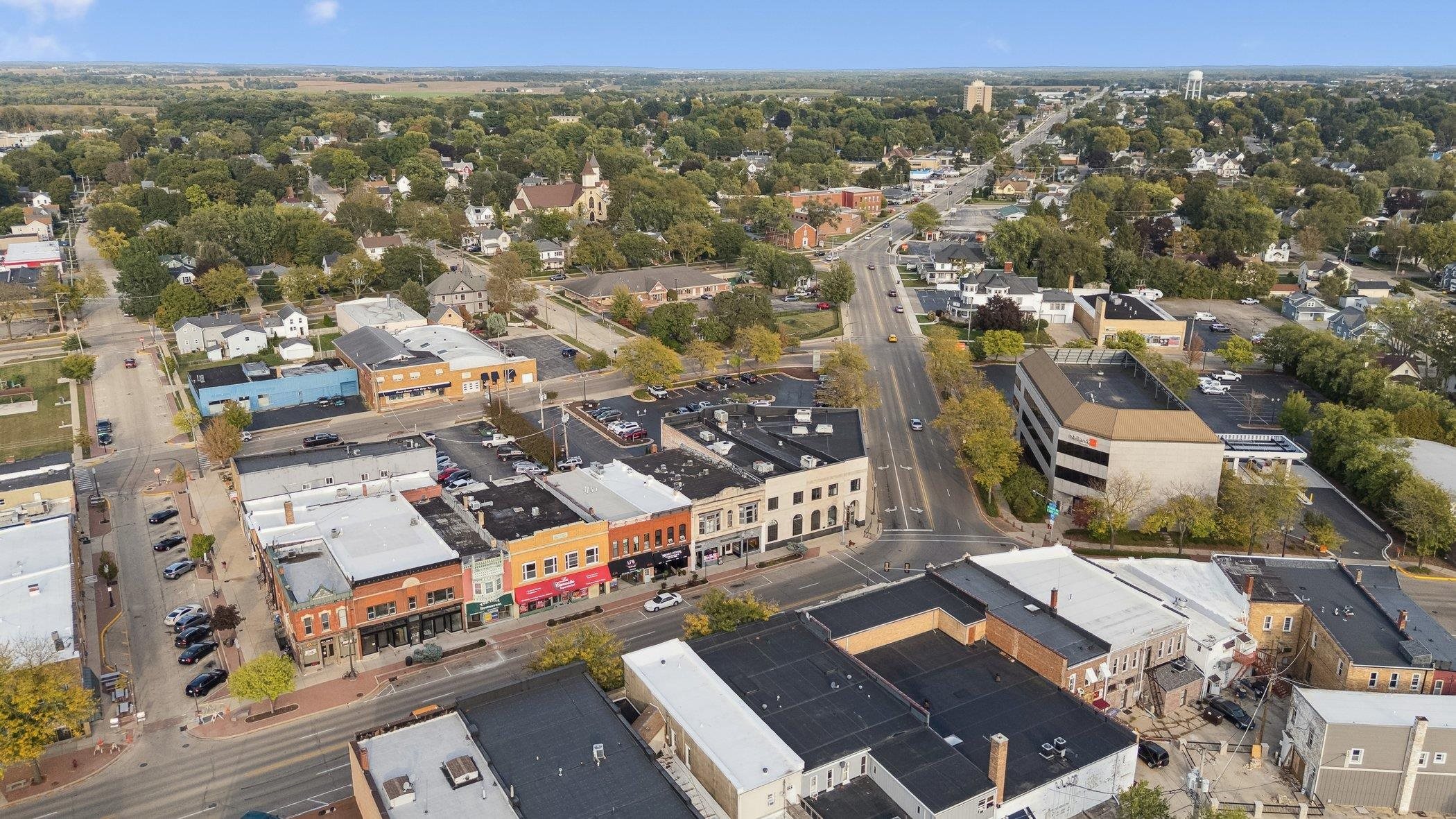 522 South State Street Belvidere, IL 61008 - Photo 64 of 67 an aerial view of a city