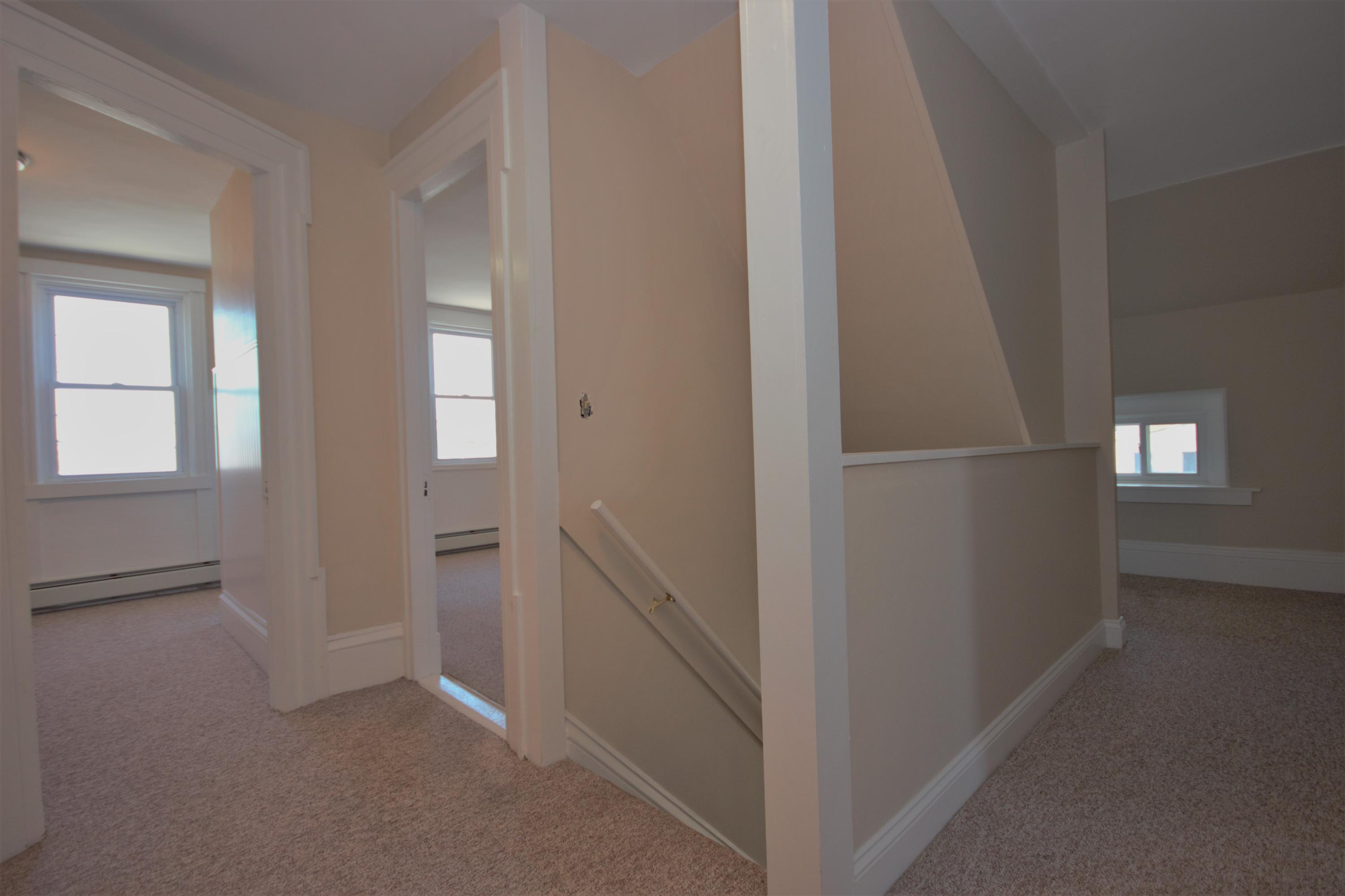 22 Rock Street Bangor, ME 04401 - Photo 27 of 40 23 (2)