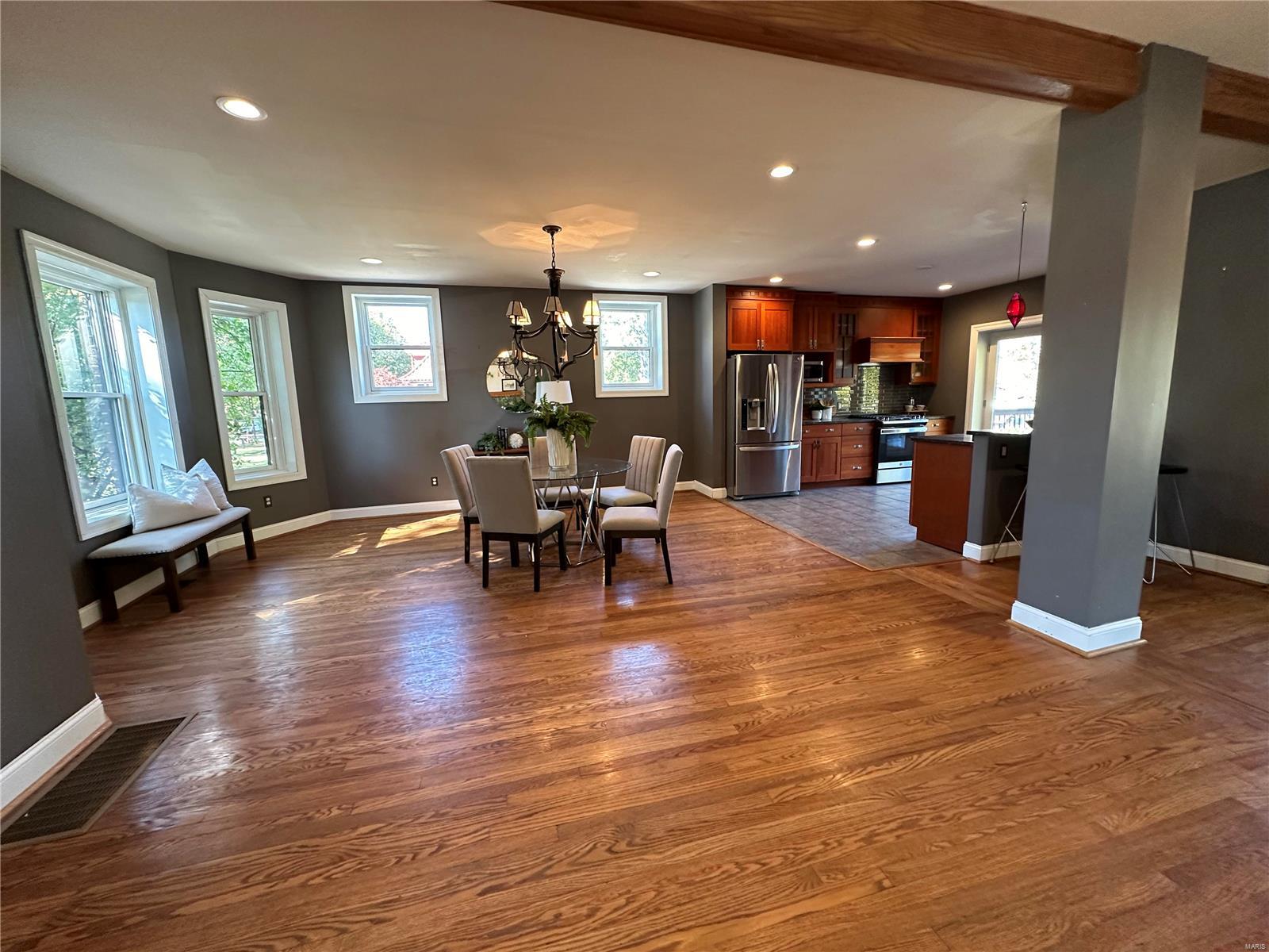 7199 Forsyth Boulevard St. Louis, MO 63105 - Photo 11 of 54