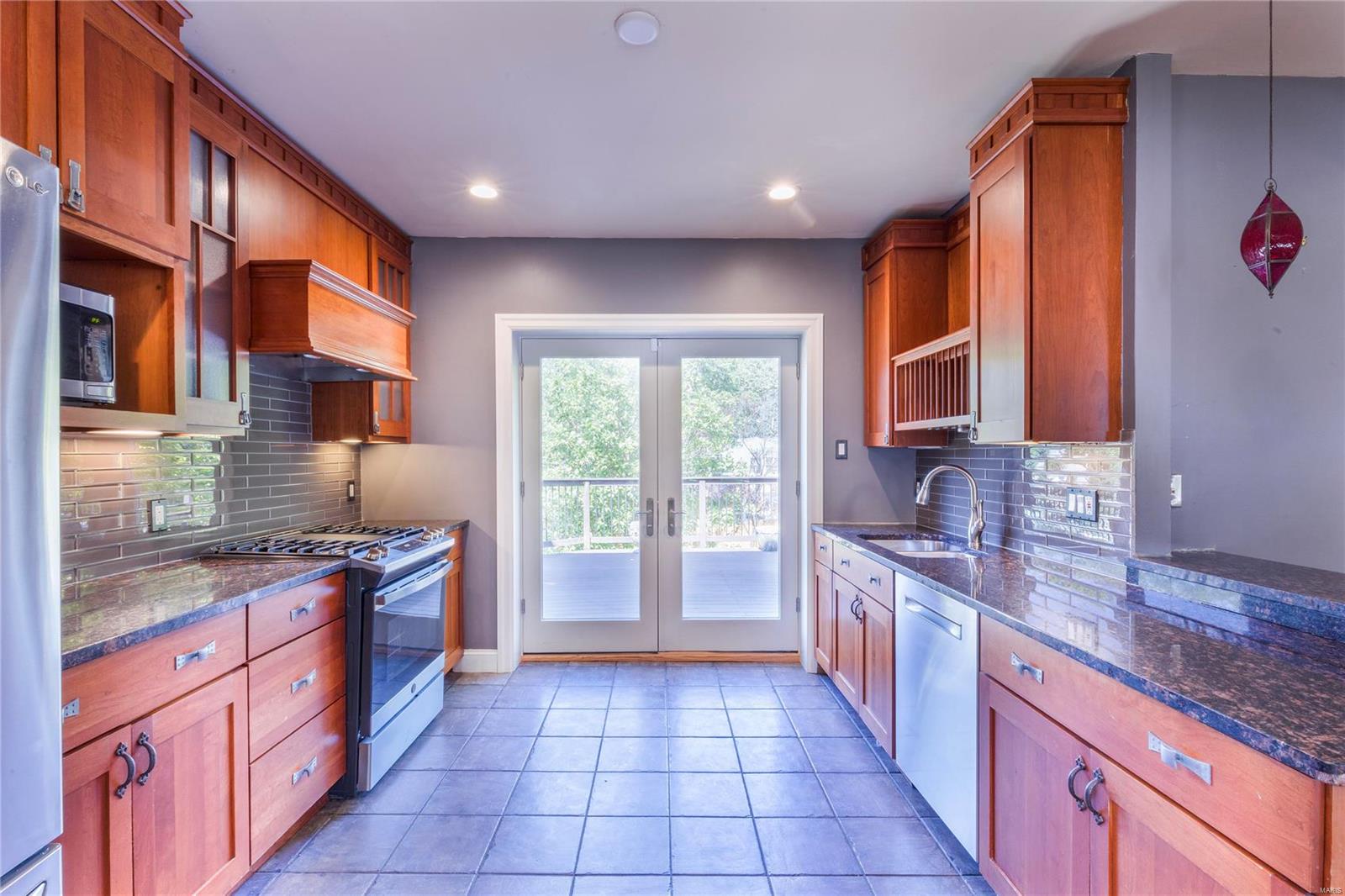 7199 Forsyth Boulevard St. Louis, MO 63105 - Photo 21 of 54