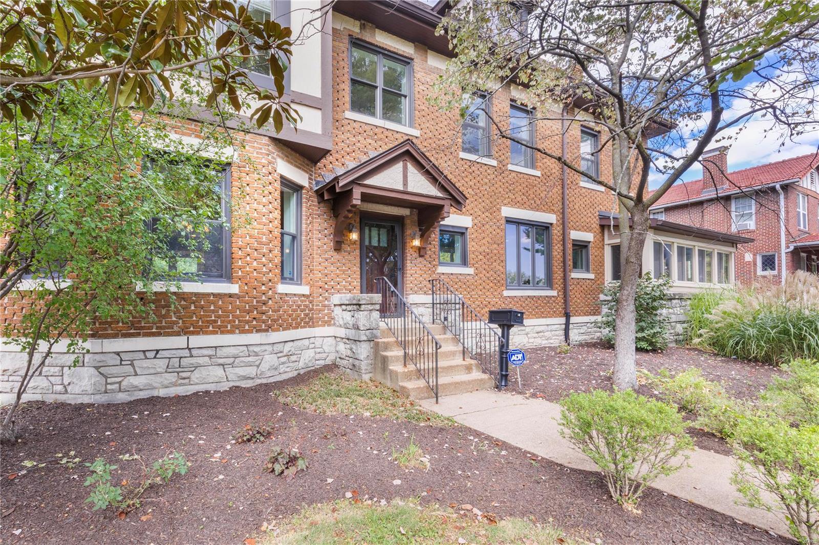 7199 Forsyth Boulevard St. Louis, MO 63105 - Photo 4 of 54