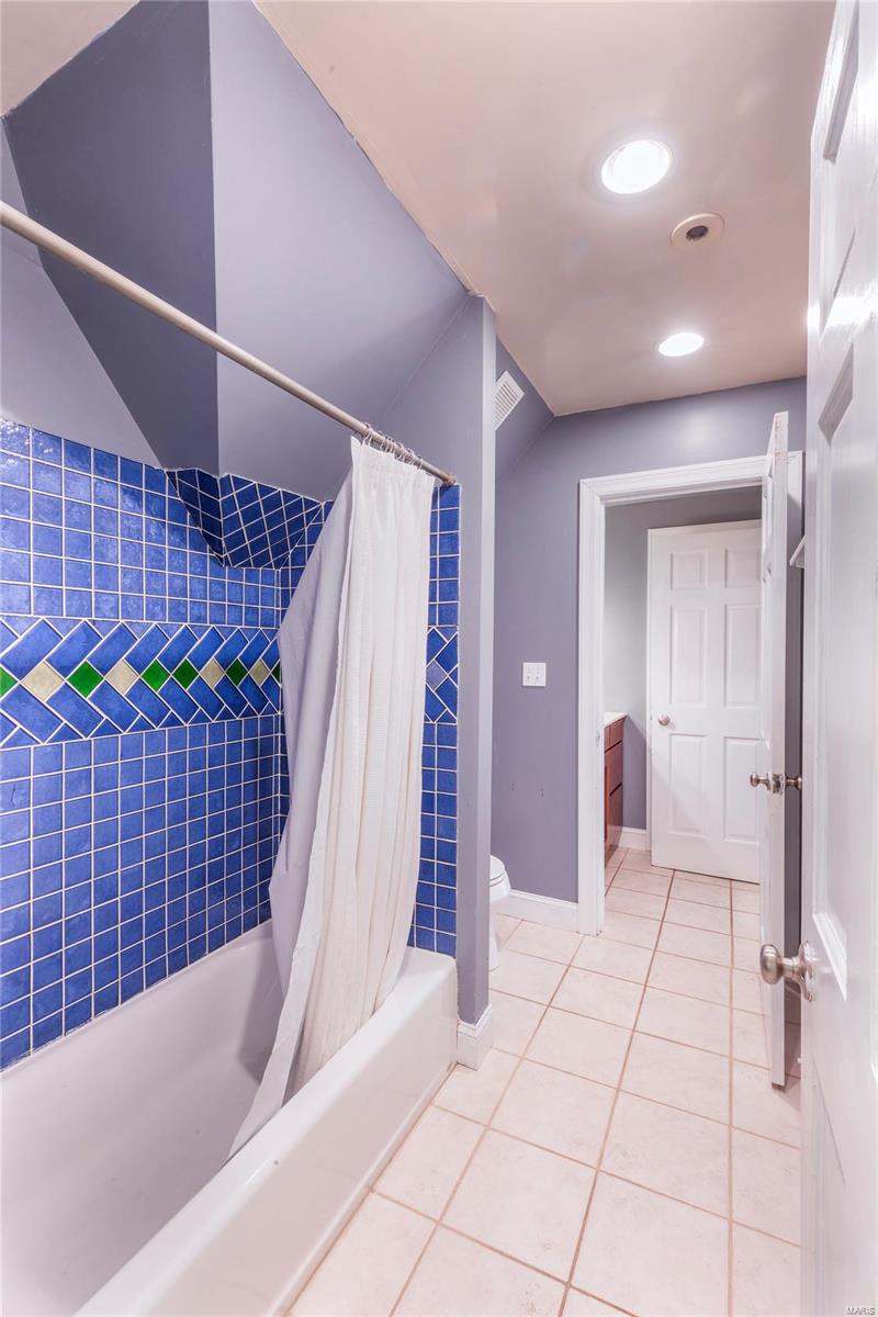 7199 Forsyth Boulevard St. Louis, MO 63105 - Photo 45 of 54