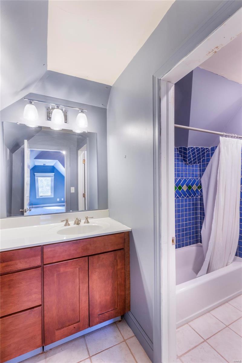 7199 Forsyth Boulevard St. Louis, MO 63105 - Photo 46 of 54