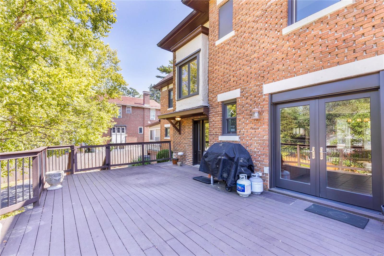 7199 Forsyth Boulevard St. Louis, MO 63105 - Photo 48 of 54