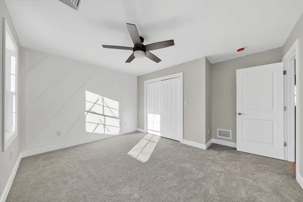 $3,800 | 3 Earle Street, Fairhaven, MA 02719