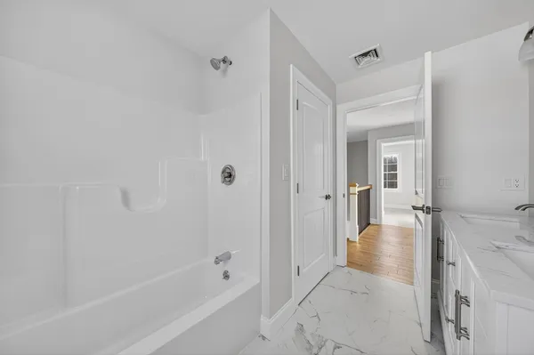 $3,800 | 3 Earle Street, Fairhaven, MA 02719