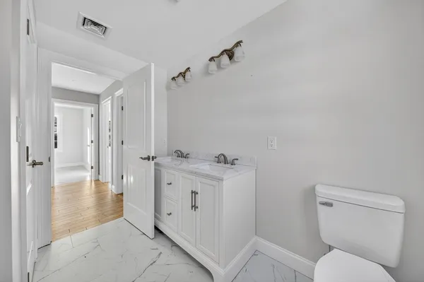 $3,800 | 3 Earle Street, Fairhaven, MA 02719