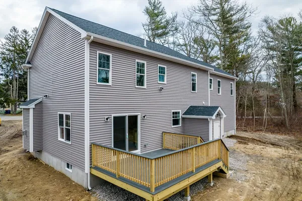 $3,800 | 3 Earle Street, Fairhaven, MA 02719