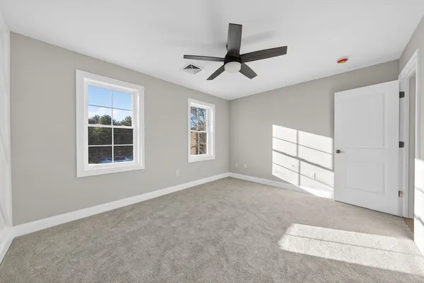 $3,800 | 3 Earle Street, Fairhaven, MA 02719