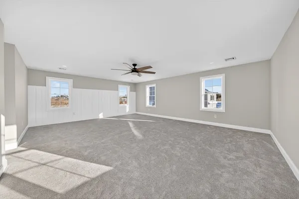 $3,800 | 3 Earle Street, Fairhaven, MA 02719