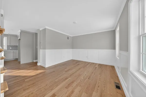 $3,800 | 3 Earle Street, Fairhaven, MA 02719