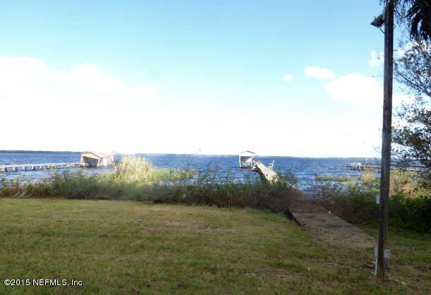 126 Pique Road Crescent City, FL 32112 - Photo 11 of 20 a view of a dry yard with green space