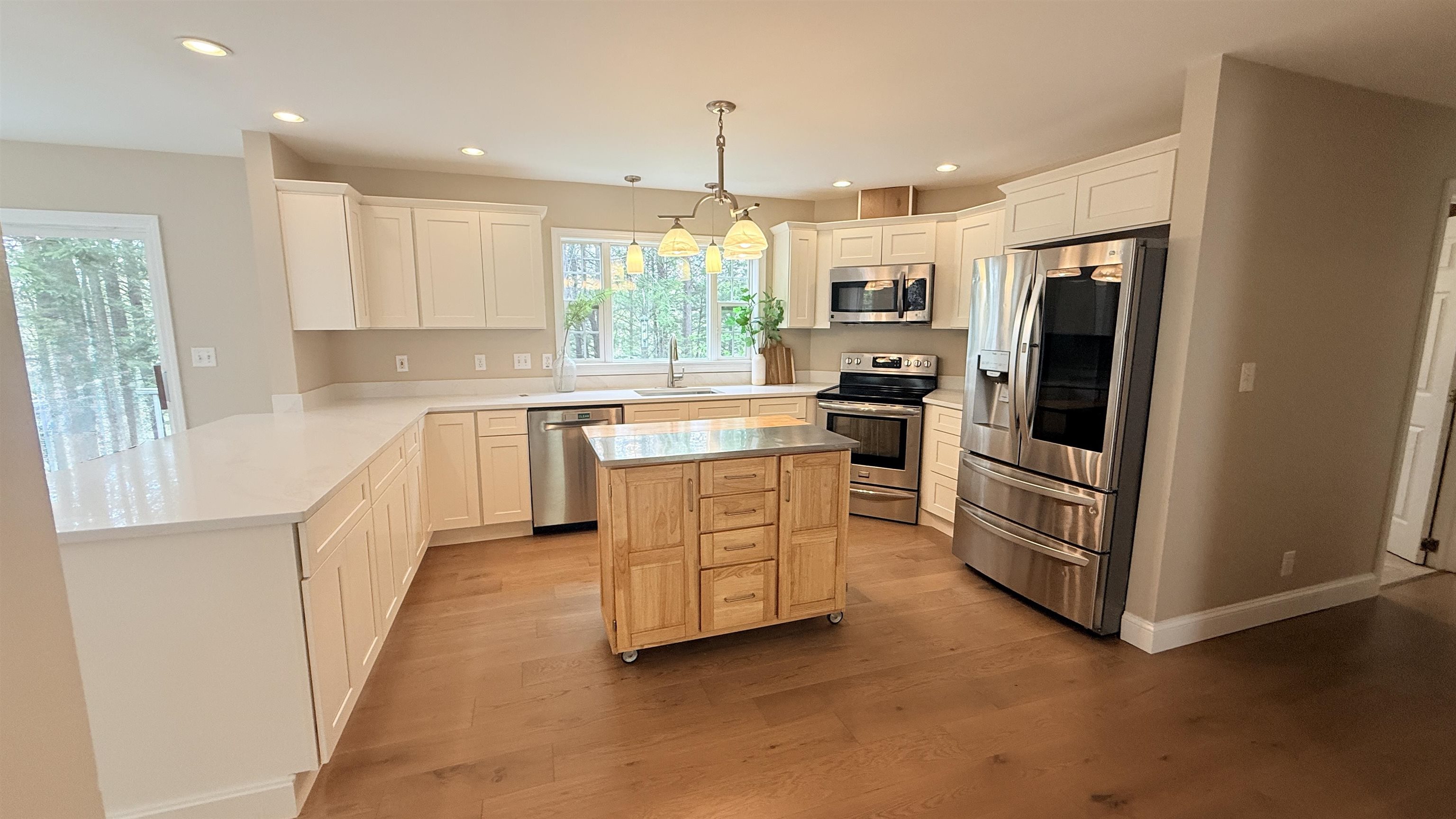 249 Cooper Hill Road Nottingham, NH 03290 - Photo 1 of 24