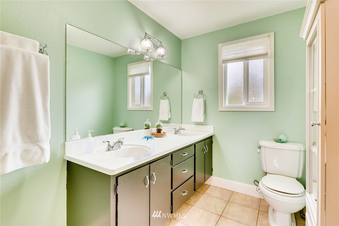 1105 North 34th Street Renton, WA 98056 - Photo 19 of 25