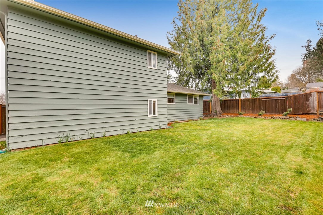 1105 North 34th Street Renton, WA 98056 - Photo 24 of 25