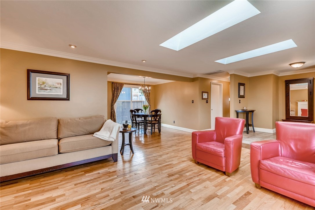 1105 North 34th Street Renton, WA 98056 - Photo 6 of 25