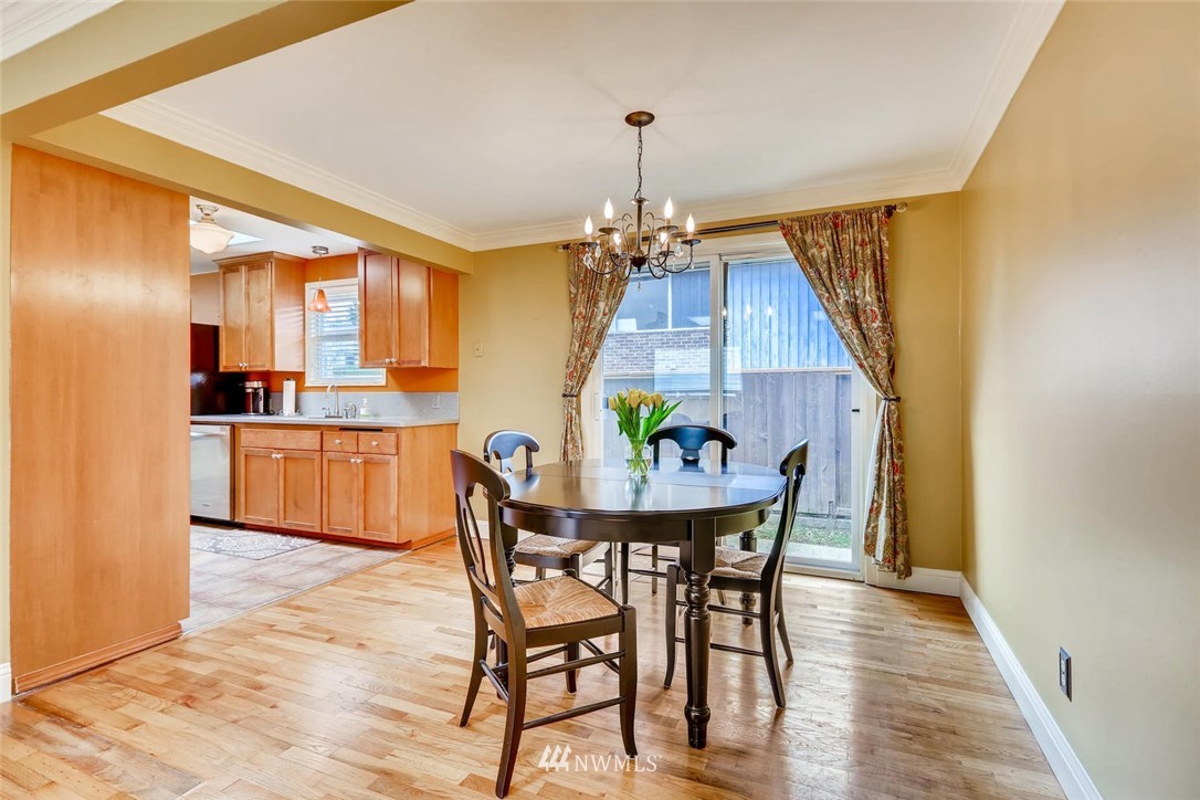 1105 North 34th Street Renton, WA 98056 - Photo 7 of 25