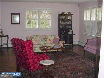 11 Arlington Road Devon, PA 19333 - Photo 2 of 6 Living Room