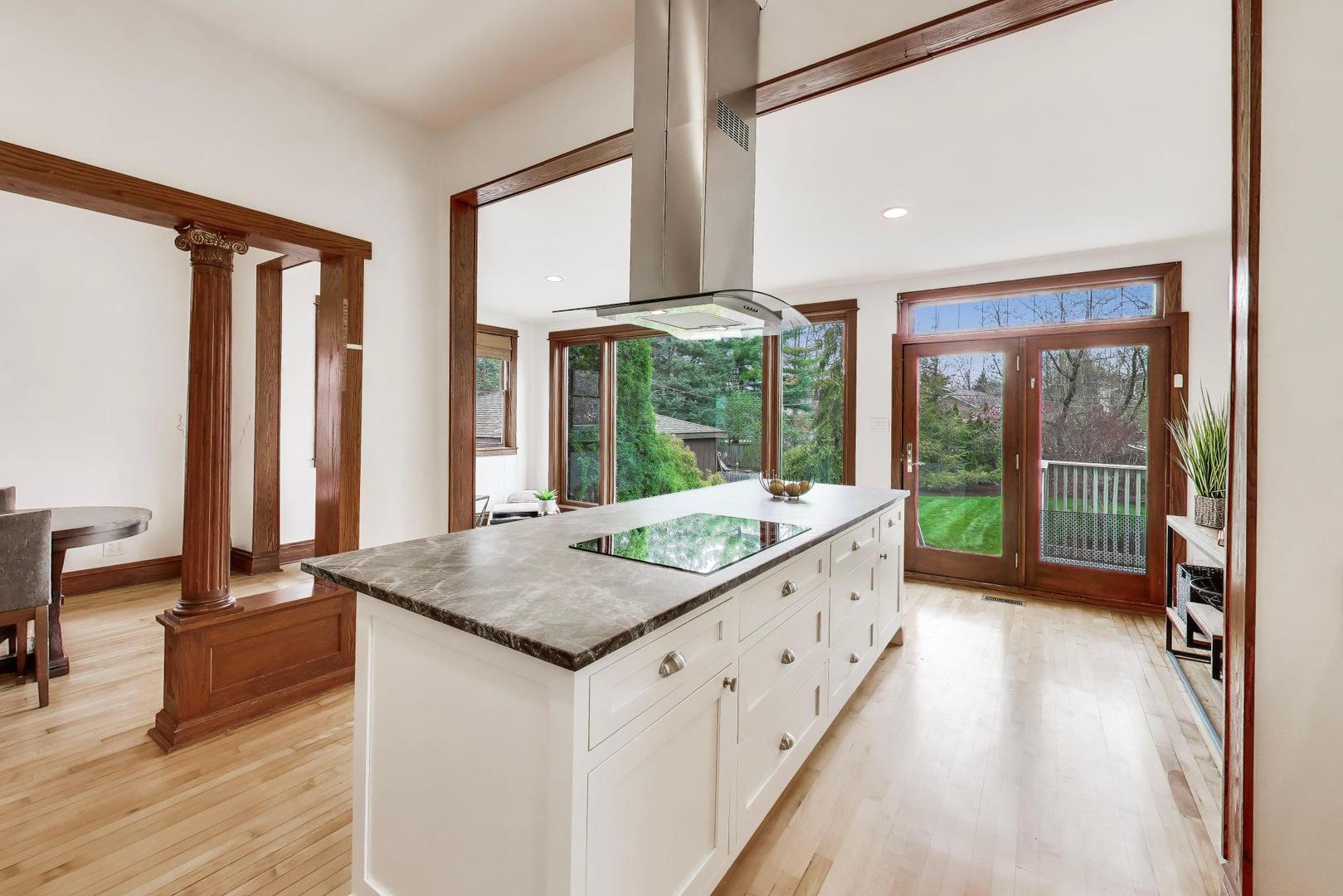 256 Blackhawk Road Riverside, IL 60546 - Photo 19 of 73