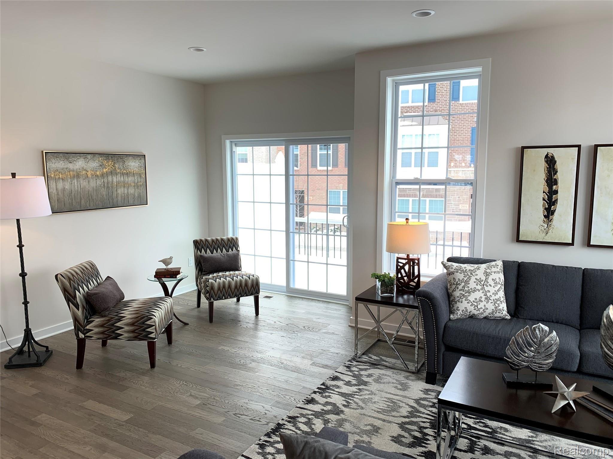 2831 Ridington Road, Unit 121 Ann Arbor, MI 48105 - Photo 8 of 23 121 Great Room.jpg