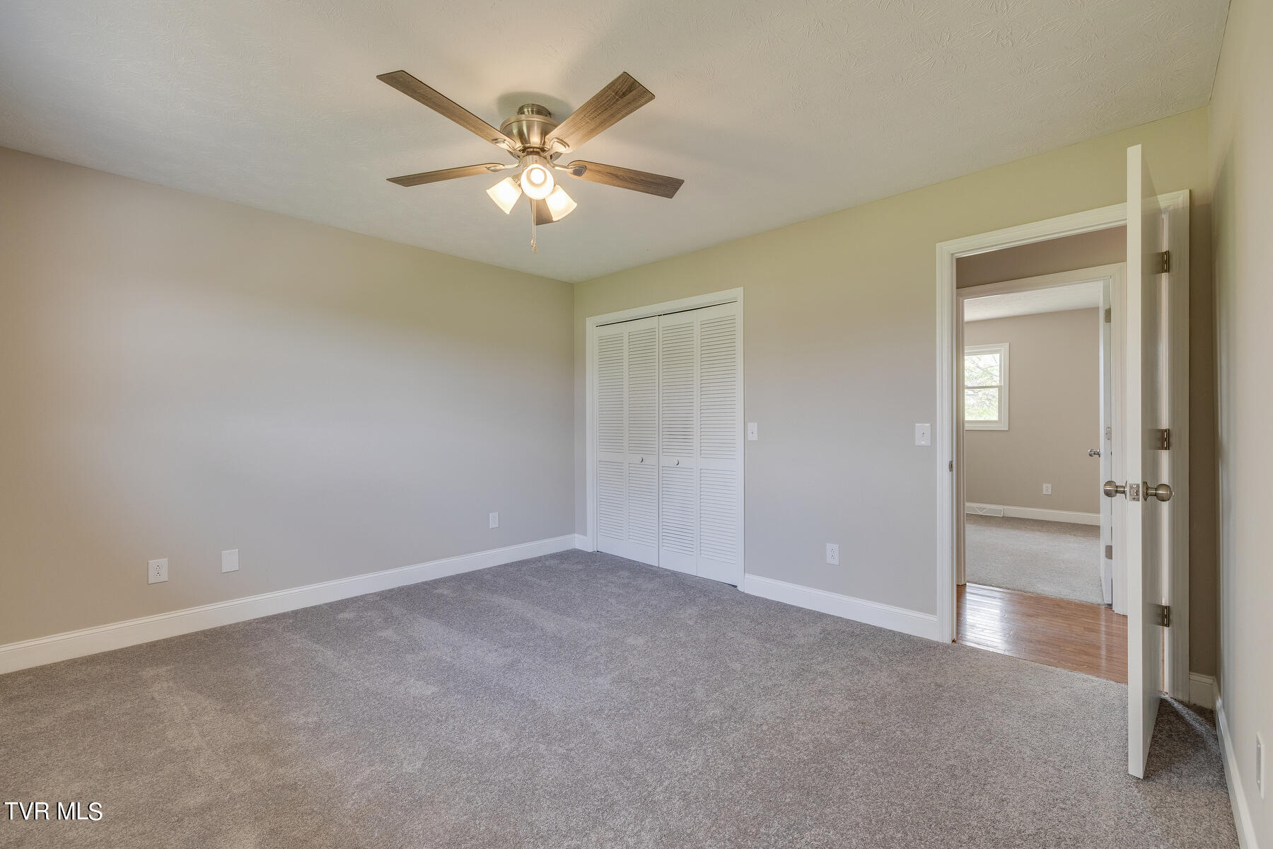 246 Old Stage Road Gray, TN 37615 - Photo 24 of 40 016