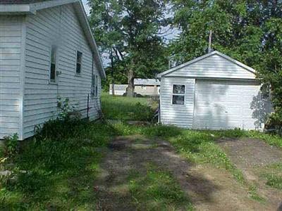 4485 Skelton Road Columbiaville, MI 48421 - Photo 2 of 6 20119131-1.JPG