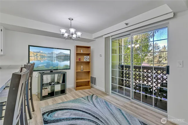 a view of a livingroom with furniture