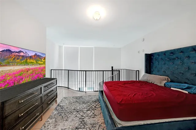 $525,000 | 300 South Biscayne Boulevard, Unit L432, Miami, FL 33131