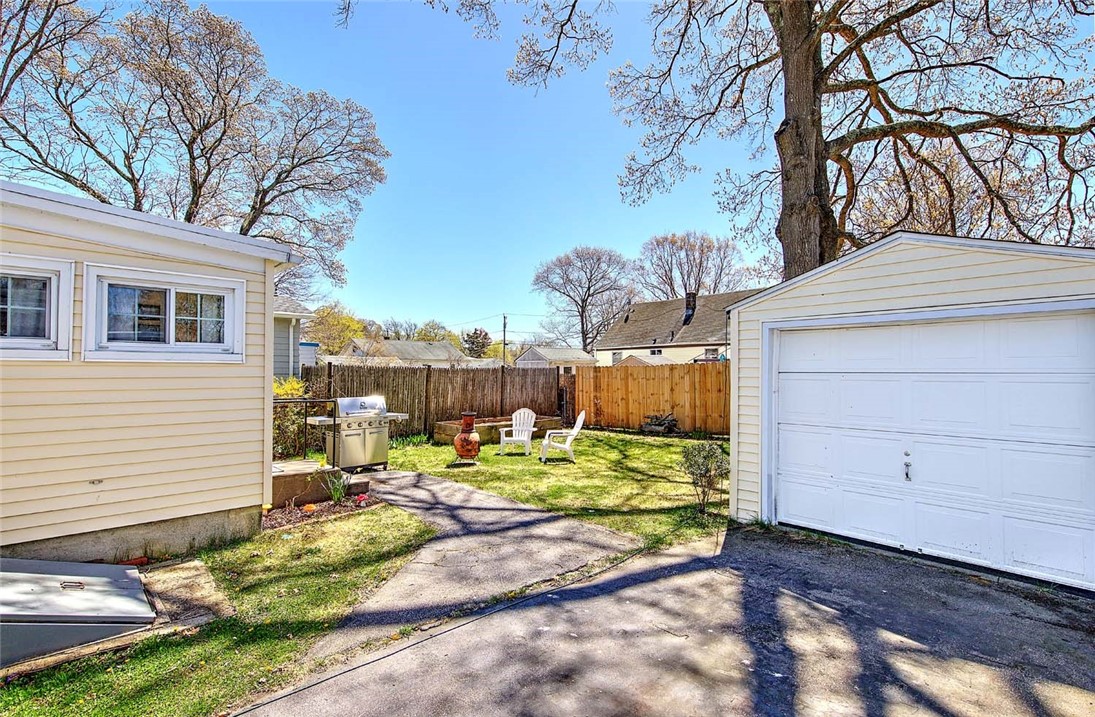 40 Northup Street Warwick, RI 02889 - Photo 22 of 27