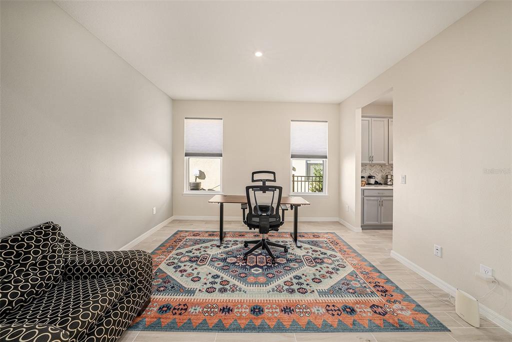 33410 Castaway Loop Wesley Chapel, FL 33543 - Photo 9 of 41