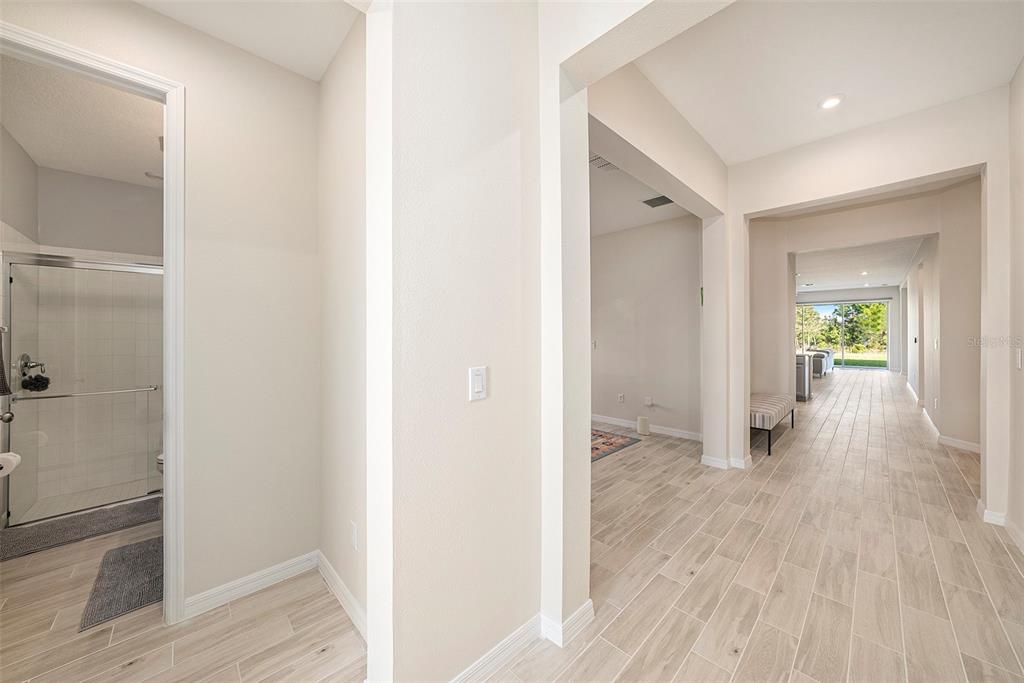 33410 Castaway Loop Wesley Chapel, FL 33543 - Photo 10 of 41