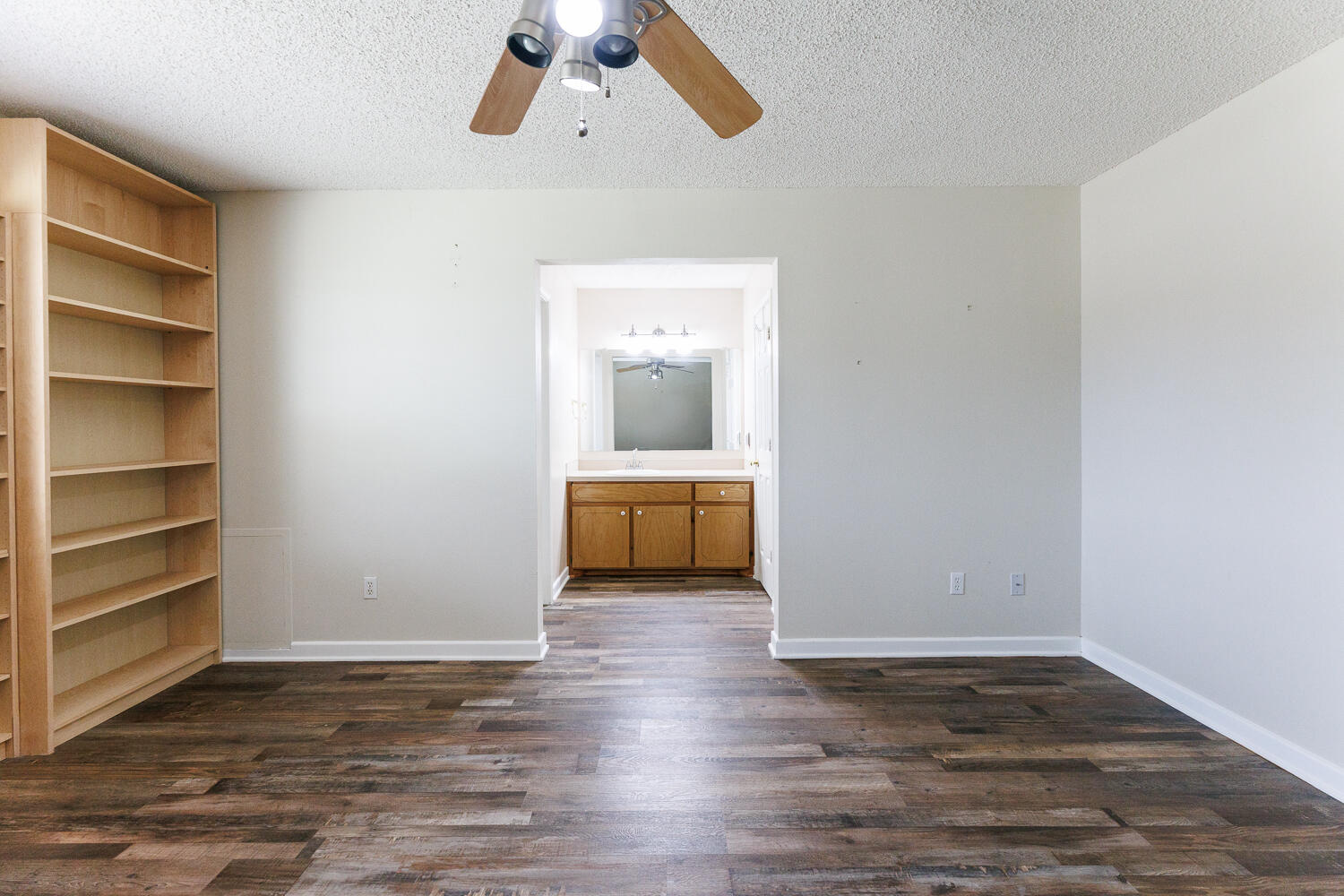 6301 33rd Street Lubbock, TX 79407 - Photo 20 of 41 Primary Bedroom