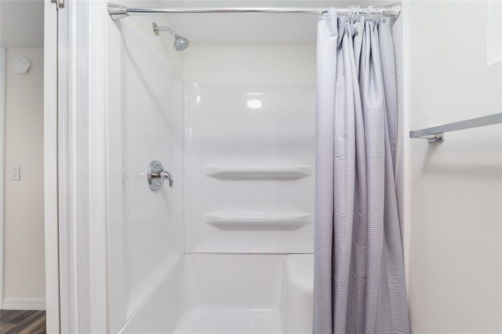 905 South Sunfish Avenue Inverness, FL 34450 - Photo 25 of 39 a bathroom with a shower