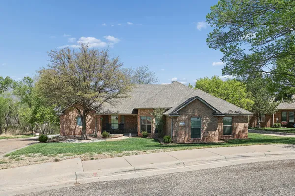 $399,900 | 1 Pinecrest Drive, Amarillo, TX 79124