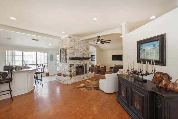 $399,900 | 1 Pinecrest Drive, Amarillo, TX 79124