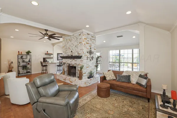 $399,900 | 1 Pinecrest Drive, Amarillo, TX 79124