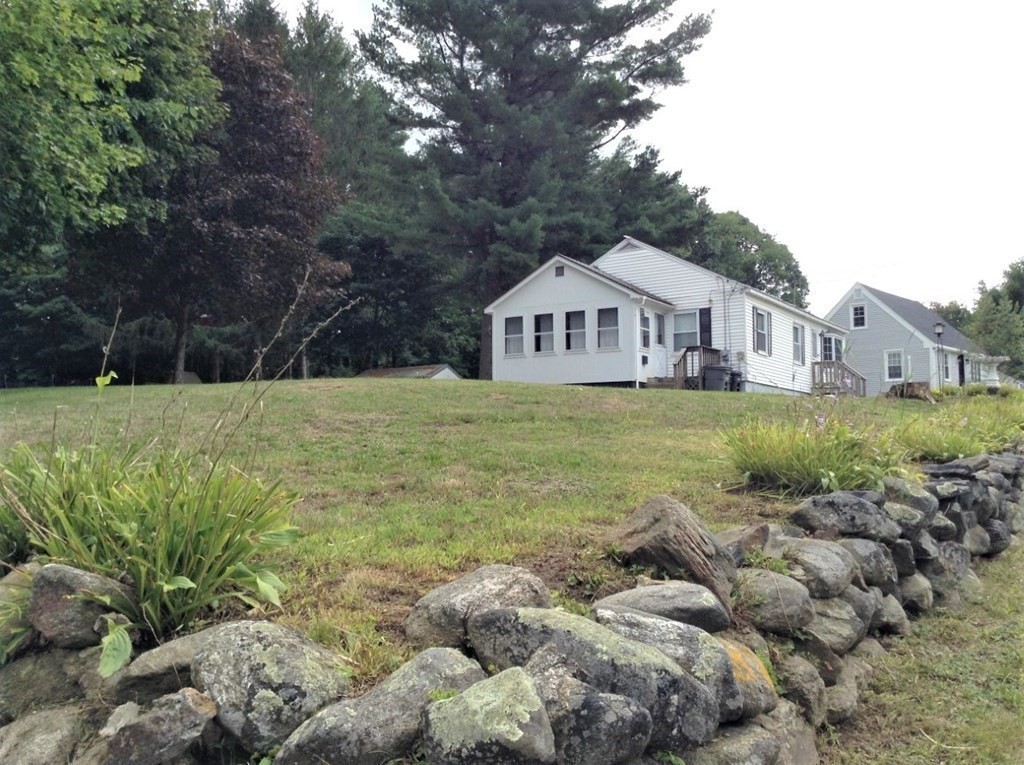 78 Racette Avenue Gardner, MA 01440 - Photo 4 of 25