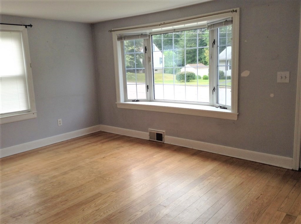 78 Racette Avenue Gardner, MA 01440 - Photo 10 of 25