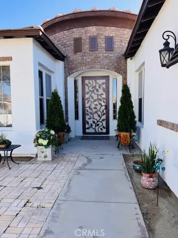 $880,000 | 19277 Stratford Way, Apple Valley, CA 92308