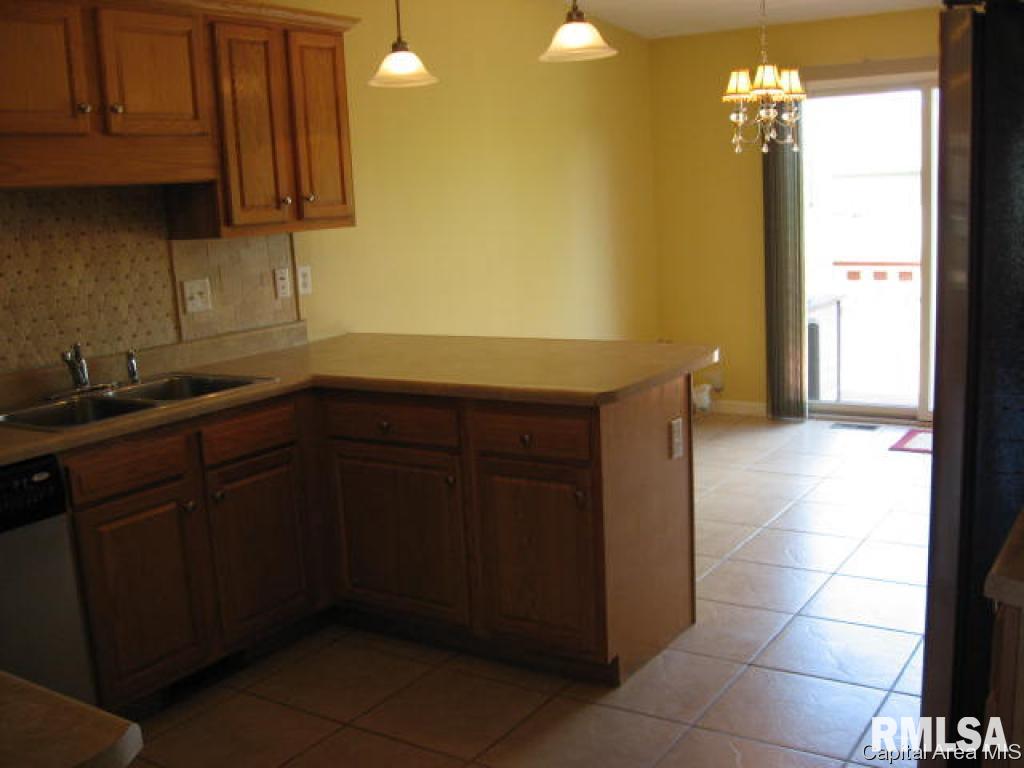 5309 Biltmore Drive Springfield, IL 62711 - Photo 8 of 24 Gallery Image 8