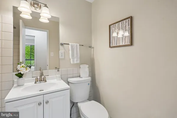 $309,999 | 150 Monroe Street, Unit 302, Rockville, MD 20850