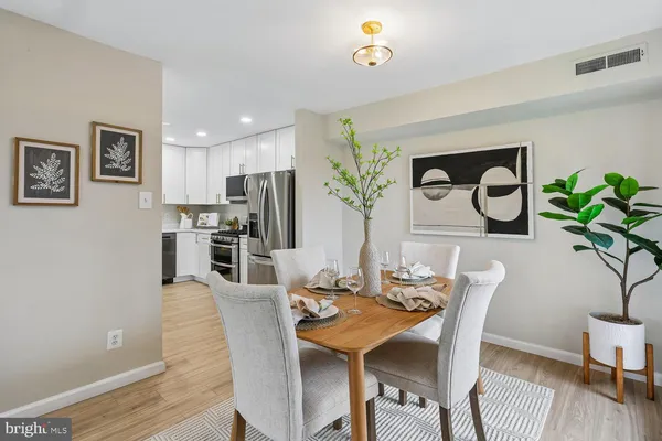 $309,999 | 150 Monroe Street, Unit 302, Rockville, MD 20850