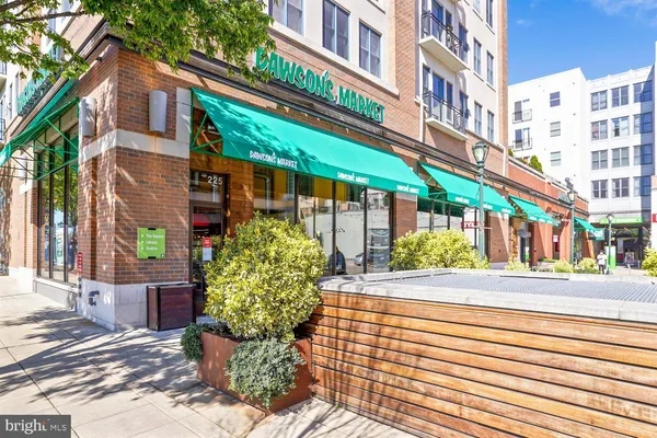 $309,999 | 150 Monroe Street, Unit 302, Rockville, MD 20850
