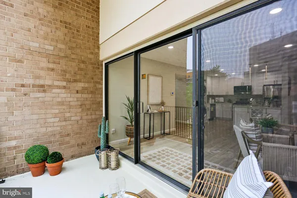 $309,999 | 150 Monroe Street, Unit 302, Rockville, MD 20850