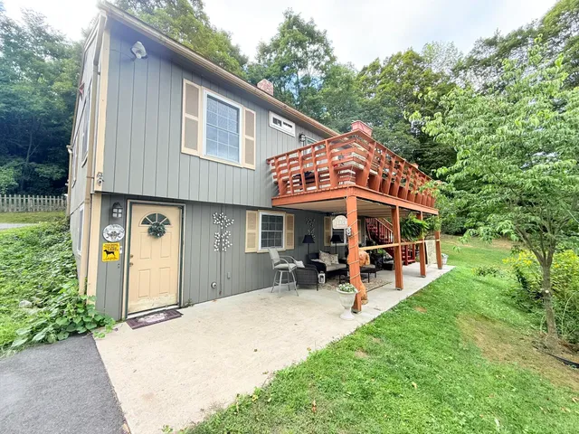 $308,000 | 223 Chestnut Street, Claremont, NH 03743