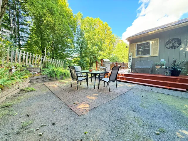 $308,000 | 223 Chestnut Street, Claremont, NH 03743